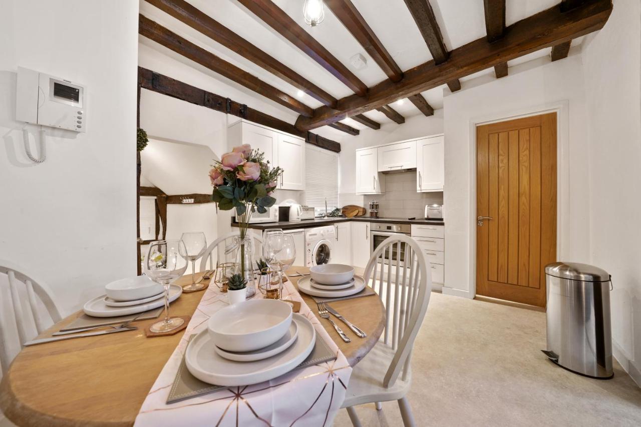 The Stunning Luxury Duplex Of Canterbury Exterior foto